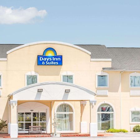 Days Inn & Suites By Wyndham Swainsboro Bagian luar foto